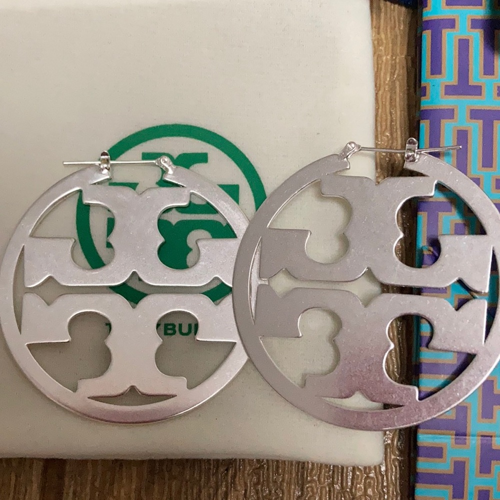 Perfect condition Tory Burch Silver Miler Hoop Earrings 
Hinged Back closure